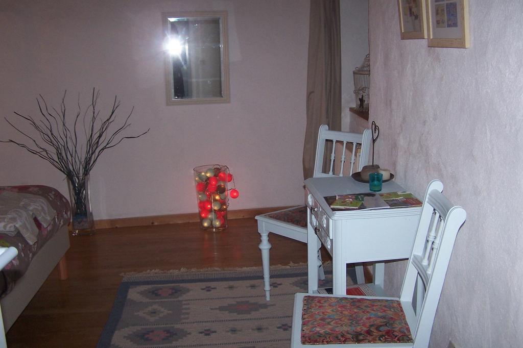 Salomony Chambre D'Hotes Marcols-les-Eaux Kamer foto