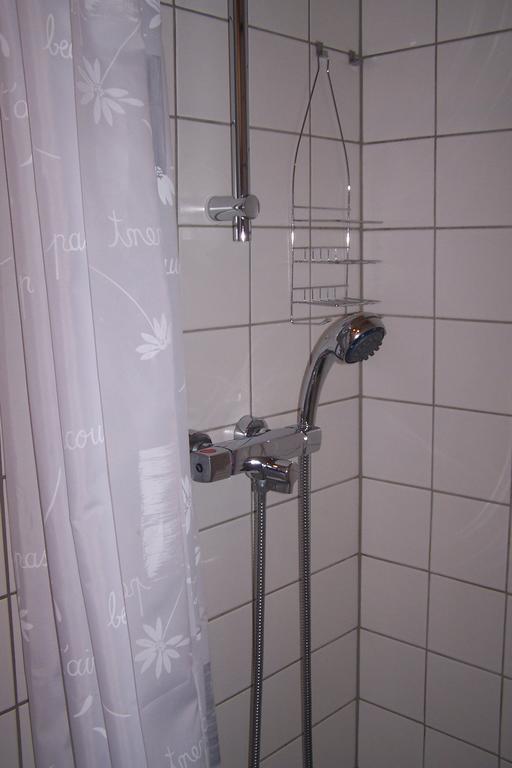 Salomony Chambre D'Hotes Marcols-les-Eaux Kamer foto