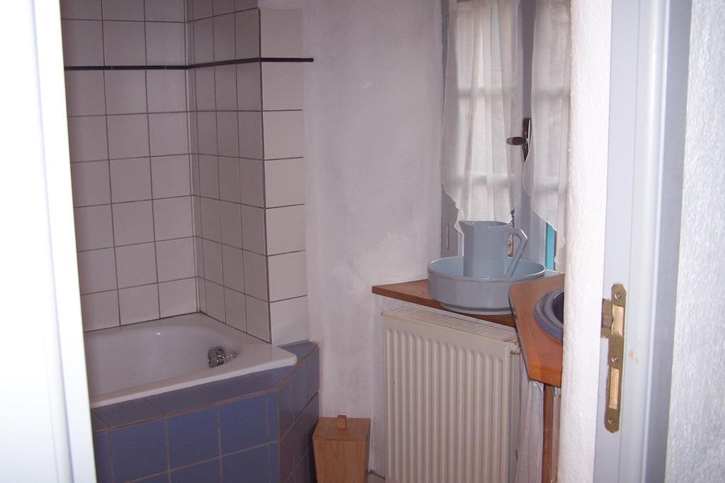 Salomony Chambre D'Hotes Marcols-les-Eaux Kamer foto