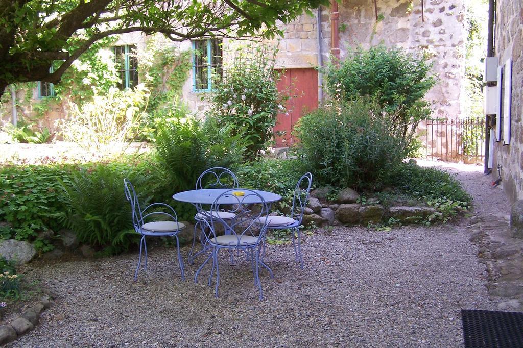 Salomony Chambre D'Hotes Marcols-les-Eaux Buitenkant foto